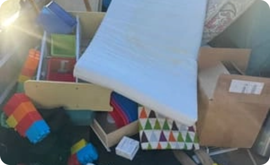 Mixed junk and boxes removed Seattle